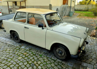 Trabant3 - fahrzeugaufbereitung - Philipp Roeder