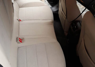 Rücksitzbank gereinigt - fahrzeugaufbereitung - Philipp Roeder